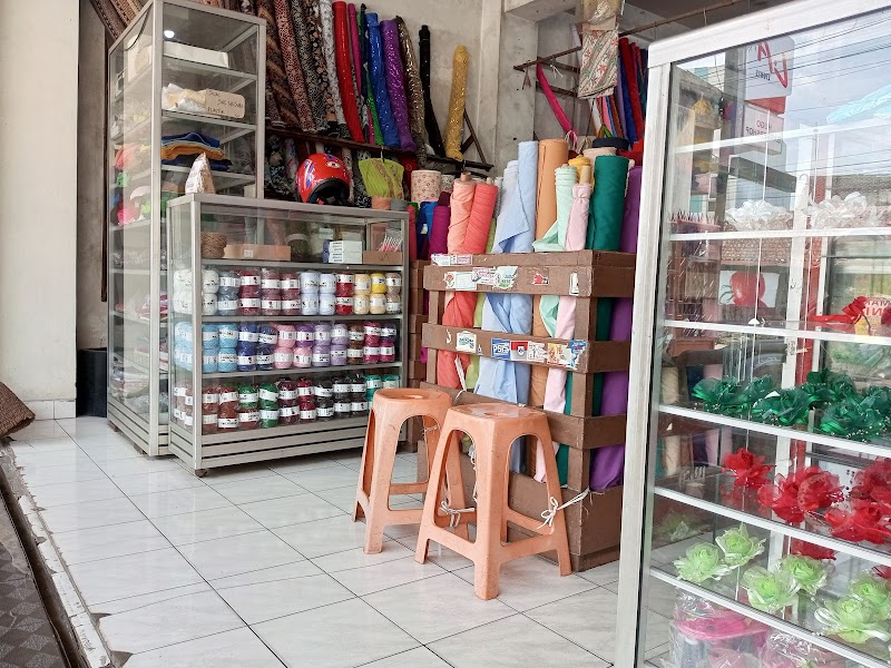 Mall Baru vs Tradisi Parcel Lebaran: Siapa yang Akan Menang di Cilacap?